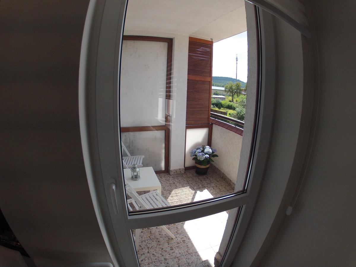 Апартаменты Apartament Alicja Валбжих Экстерьер фото